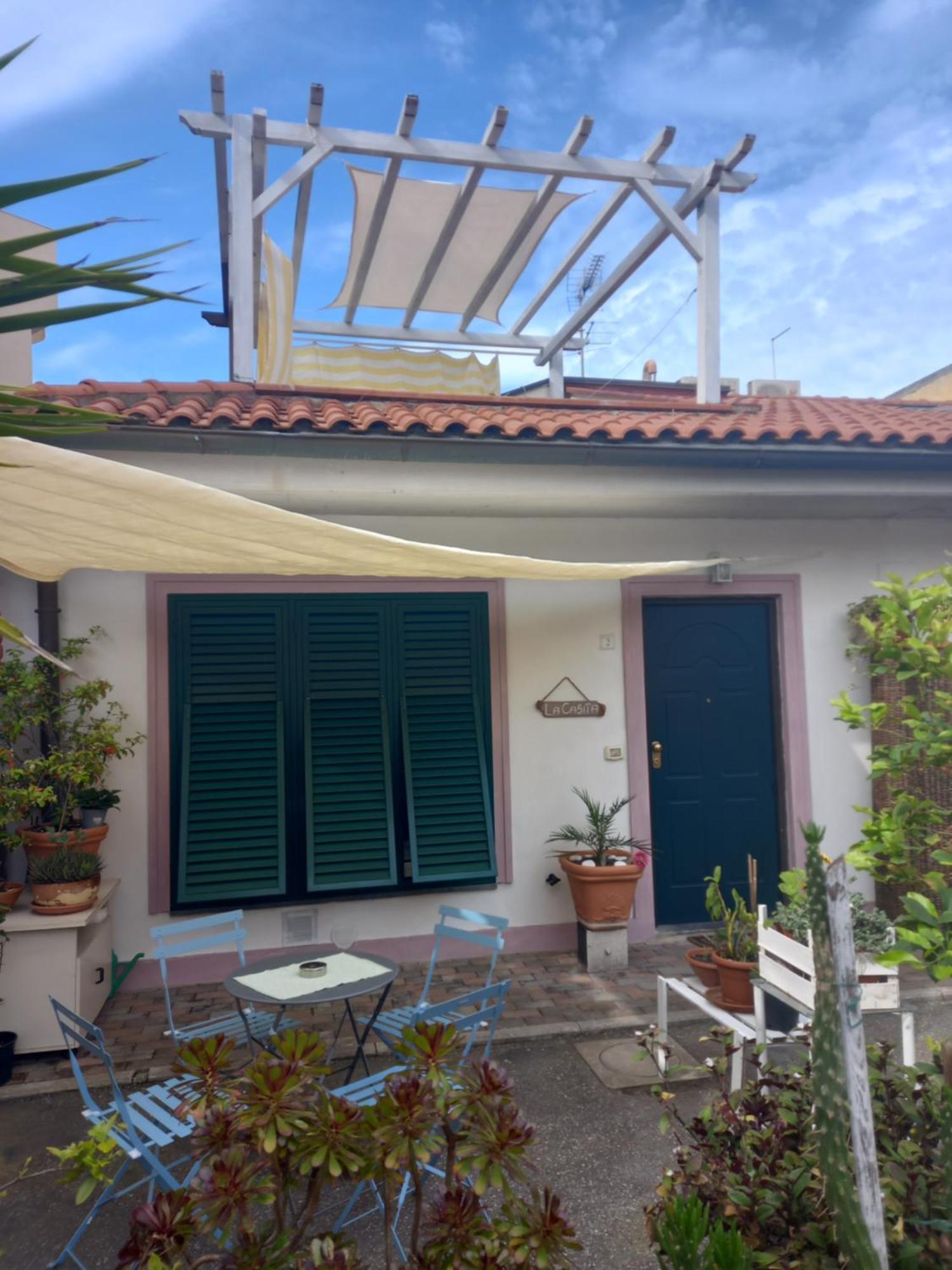 "La Casita", 2 Floors Apartment, Private Parking 1 Car Or 2 Bikes, Air-Cond And Terrace 리보르노 외부 사진